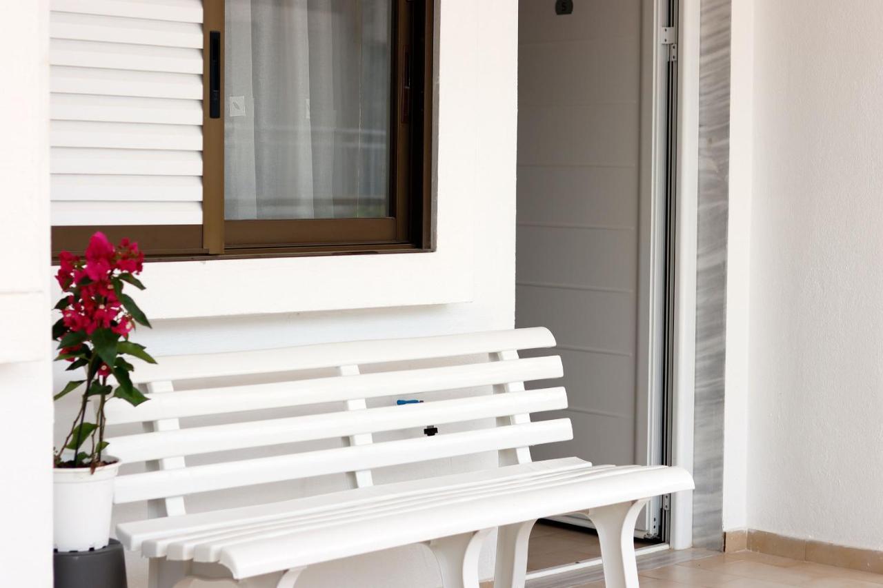 Alexandris Apartments Polychrono Extérieur photo